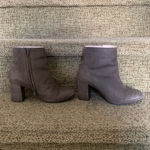 Chic high heel boots
